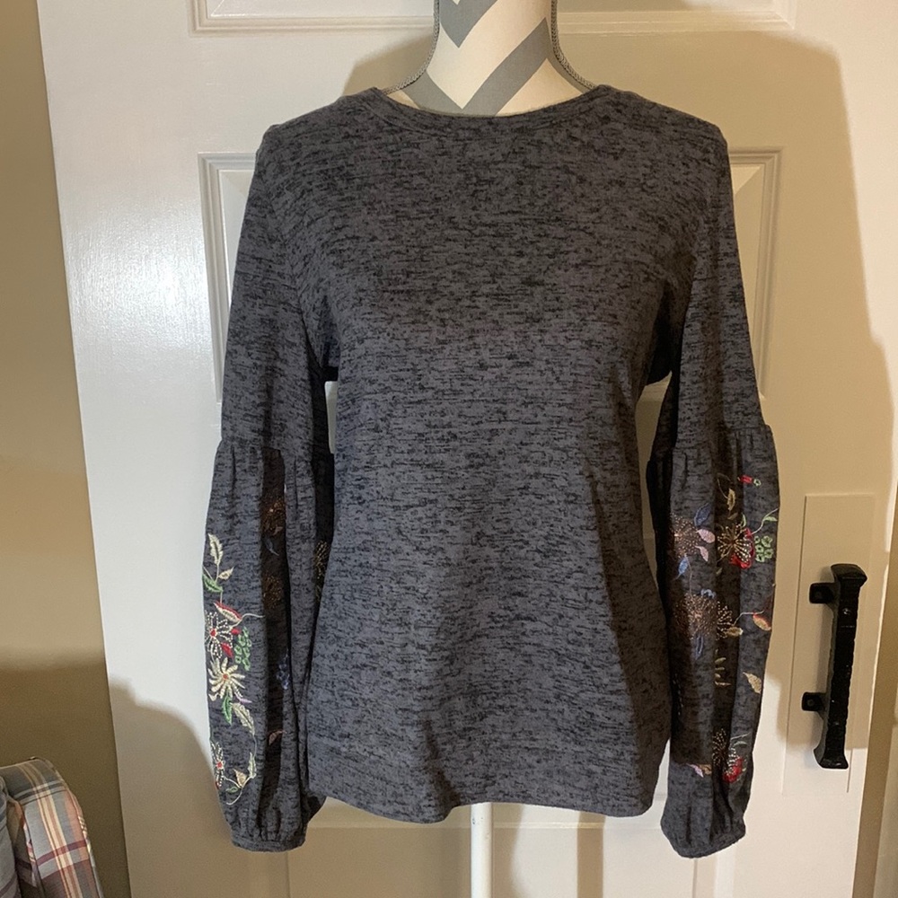 Time & True Grey Bell sleeve fall winter top NWOTS small 4/6